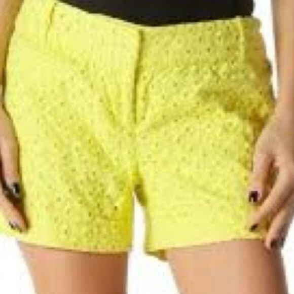 Loft Yellow Eyelet Riviera Short Size 2 - Picture 5 of 6